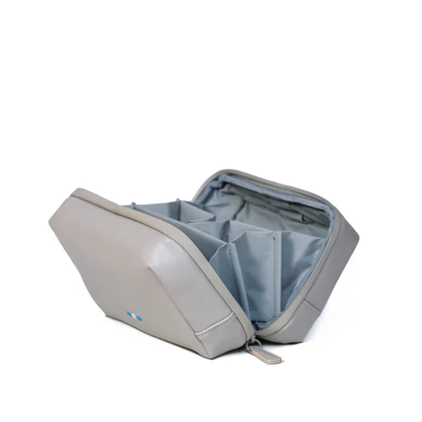 Alternative view of Chunche Gris Claro